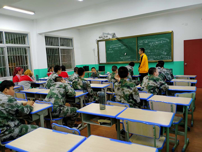 池州石台叛逆小孩全封闭专门管教学校教育模式_，难道我们还不应该关注吗？