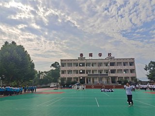 六安裕安军事化管理封闭叛逆学校_，难道我们仍然可以无动于衷？