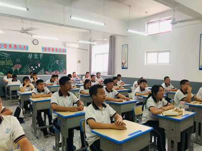 铜陵管制学校学费多少_，事实究竟何在？